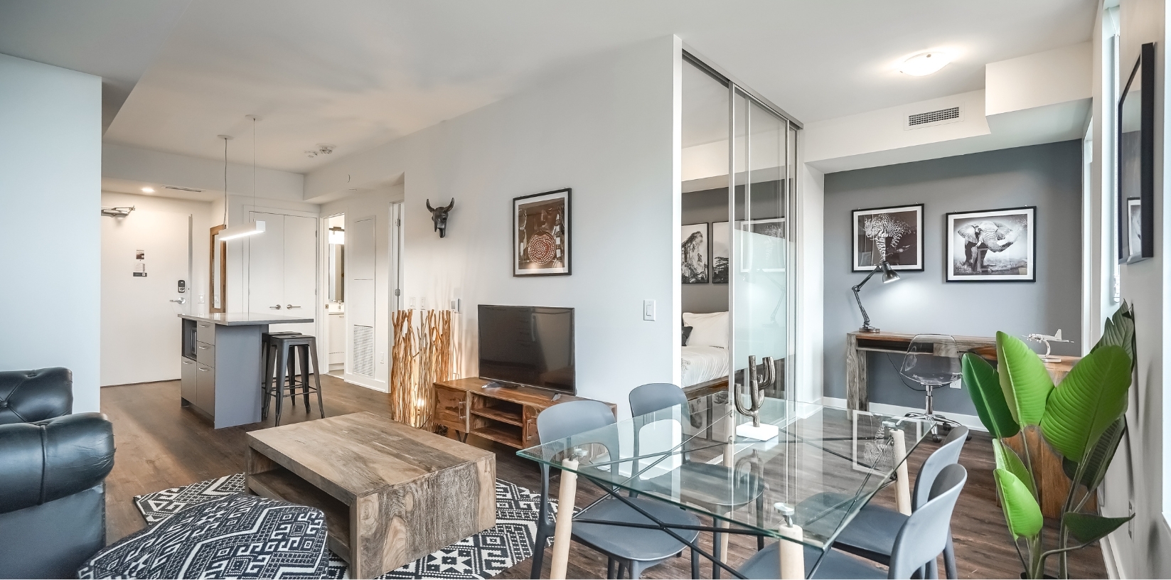 Fully furnished apartments and studios High-speed Wi-Fi Fully equipped kitchens Private balconies with amazing views (53)